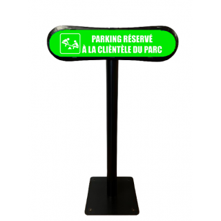 Poteau Com'Park parking réservé à la clientèle du parc vert