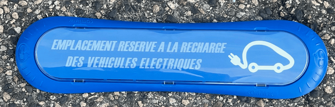 Com'Park avec visuel pour recharge de véhicule électrique